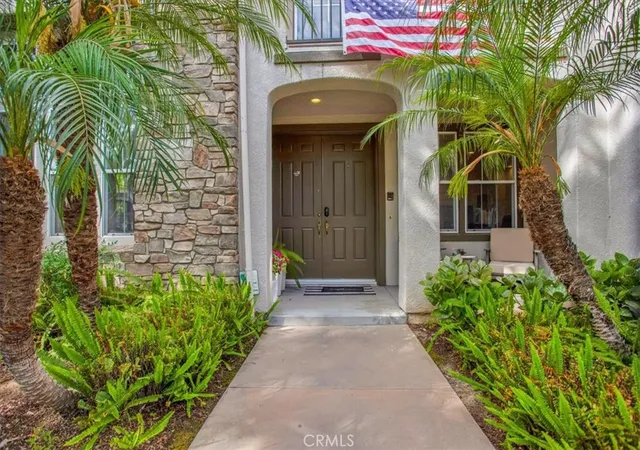 Photo 3 of Single family home for sale at 1596 Vandagriff, Corona, CA 92883 | MLS# OC26149888 | Listing updated on 2026-10-06