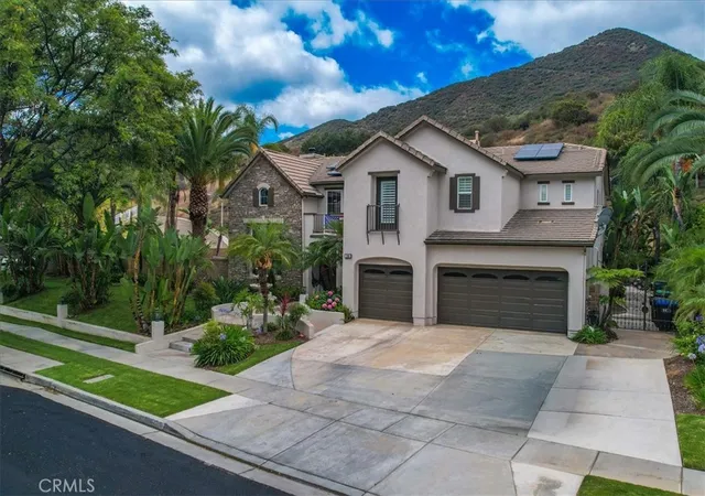 Photo 4 of Single family home for sale at 1596 Vandagriff, Corona, CA 92883 | MLS# OC26149888 | Listing updated on 2026-10-06
