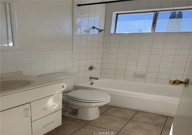 5th image of 1953 N Parish Pl, Burbank, CA 91504 | MLS# SR26150097
