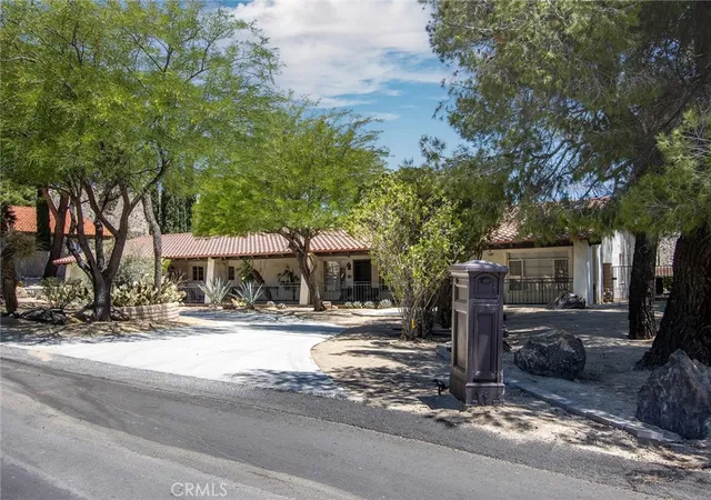2nd image of 7475 San Remo Trl, Yucca Valley, CA 92284 | MLS# JT26139850
