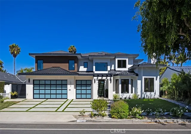 Photo 3 of Mansion for sale at 1312 Dover Dr, Newport Beach, CA 92660 | MLS# OC26127901 | Listing updated on 2026-10-06