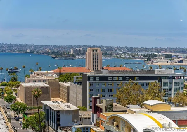 Photo 2 of Sale Pending at 425 W Beech #1358, San Diego, CA 92101 | MLS# 260016825SD | Listing updated on 2026-09-16