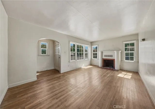Photo 4 of Single family home for sale at 295 Clearlake Ave, Lakeport, CA 95453 | MLS# LC26148484 | Listing updated on 2026-09-29
