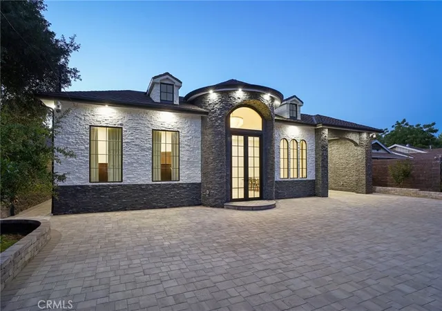 3rd image of 17363 Chase St, Northridge, CA 91325 | MLS# SR26138627