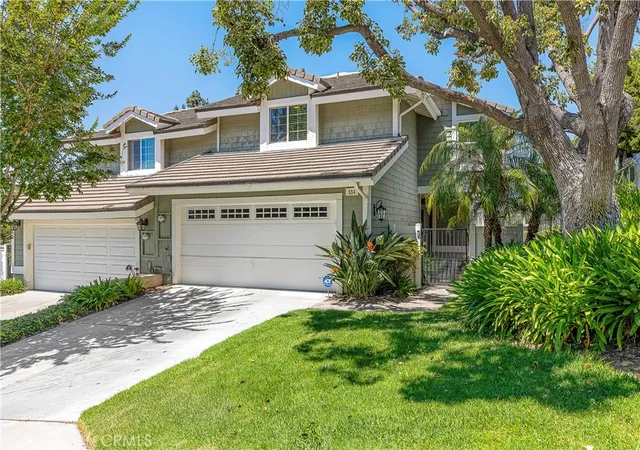 Photo 2 of Townhouse for sale at 554 S Indian, Anaheim, CA 92807 | MLS# SW26149903 | Listing updated on 2026-09-24