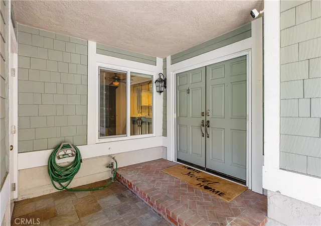 Photo 3 of Townhouse for sale at 554 S Indian, Anaheim, CA 92807 | MLS# SW26149903 | Listing updated on 2026-09-24