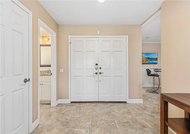 Photo 4 of Townhouse for sale at 554 S Indian, Anaheim, CA 92807 | MLS# SW26149903 | Listing updated on 2026-09-24