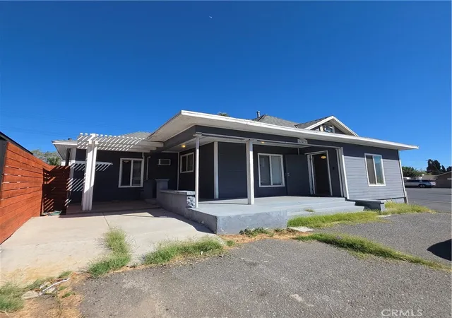 Photo 2 of Single family home for sale at 647 W Ramsey, Banning, CA 92220 | MLS# MB26150282 | Listing updated on 2026-10-04