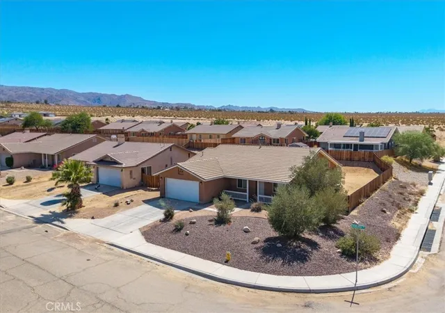 Photo 3 of Sale Pending at 5126 Verenda, Twentynine Palms, CA 92277 | MLS# JT26149402 | Listing updated on 2026-09-29