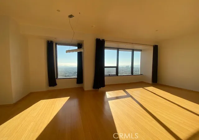 3rd image of 1100 Wilshire #2601, Los Angeles, CA 90017 | MLS# GD26150304