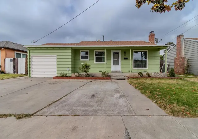 Homes for sale in Salinas, CA | 111 Mayfair Dr, Salinas, CA 93905 | MLS# ML82052146