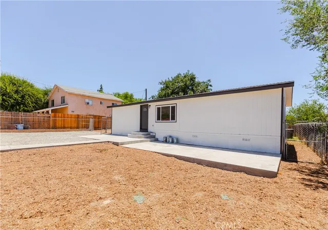 Photo 3 of Single family home for sale at 21225 Victorian, Wildomar, CA 92595 | MLS# IV26150253 | Listing updated on 2026-09-10
