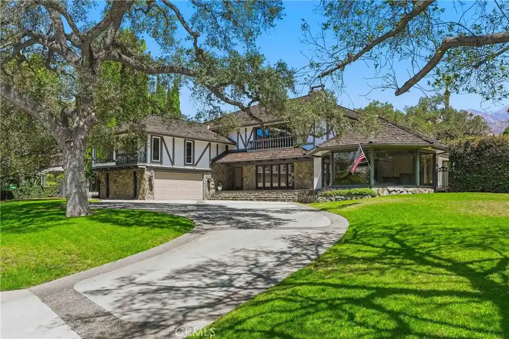 Photo 1 of Mansion for sale at 1005 Hampton Rd, Arcadia, CA 91006 | MLS# PF26136032 | Listing updated on 2026-10-17