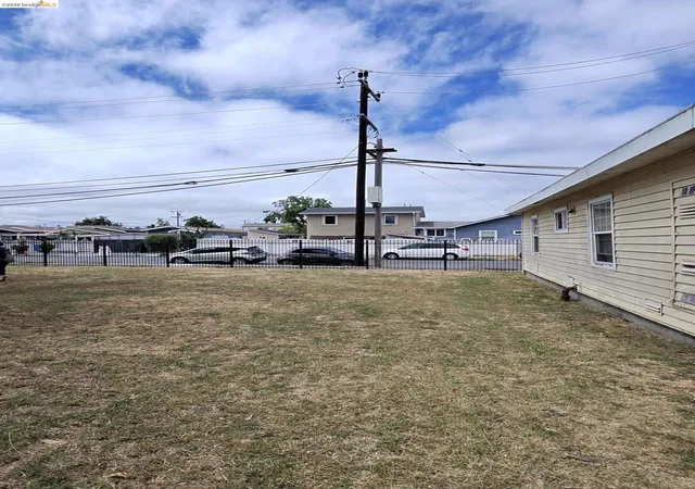 4th image of 1102 E 69Th Ave, Oakland, CA 94612 | MLS# 41141144