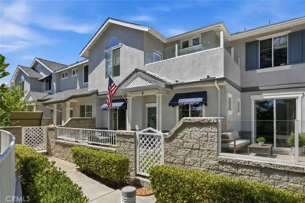 Townhouse for sale at 7 Coronado Cay, Aliso Viejo, CA 92656 | MLS# SB26149937
