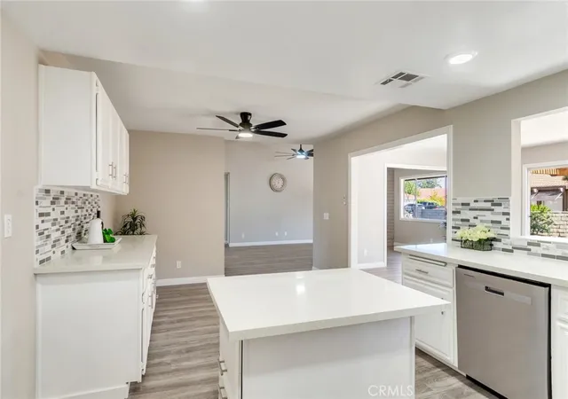 3rd image of 1825 Flame Tree, Hemet, CA 92545 | MLS# SW26148917