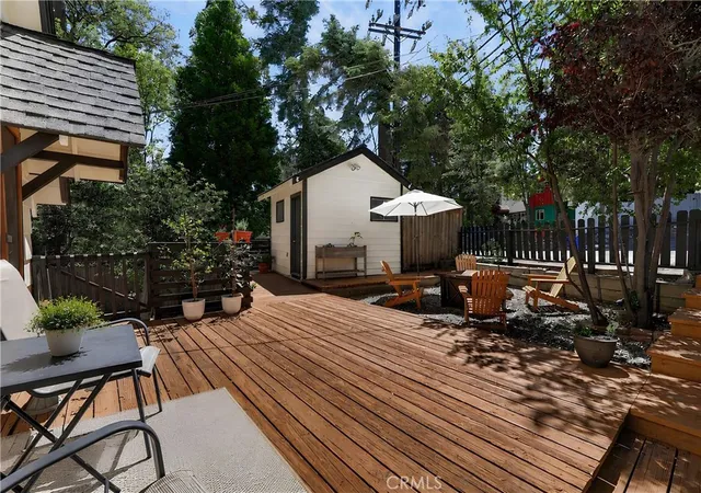 Photo 1 of Single family home for sale at 335 Oak, Lake Arrowhead, CA 92352 | MLS# IG26150454 | Listing updated on 2026-10-07
