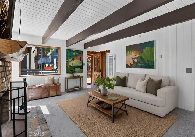 Photo 3 of Single family home for sale at 335 Oak, Lake Arrowhead, CA 92352 | MLS# IG26150454 | Listing updated on 2026-10-07