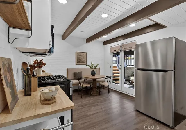 Photo 4 of Single family home for sale at 335 Oak, Lake Arrowhead, CA 92352 | MLS# IG26150454 | Listing updated on 2026-10-07
