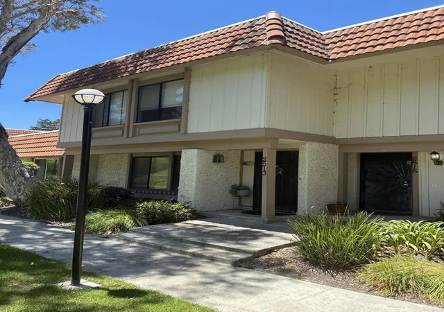 Homes for sale in Carlsbad, CA | 2515 Via Astuto, Carlsbad, CA 92010 | MLS# NDP2606589