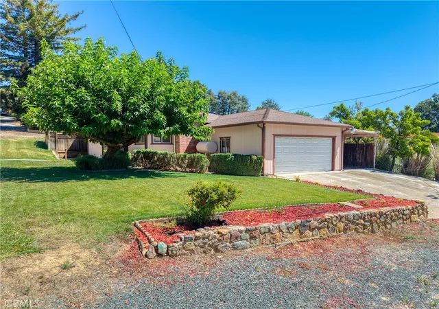 Homes for sale in Lakeport, CA | 960 Sixth St, Lakeport, CA 95453 | MLS# LC26149642