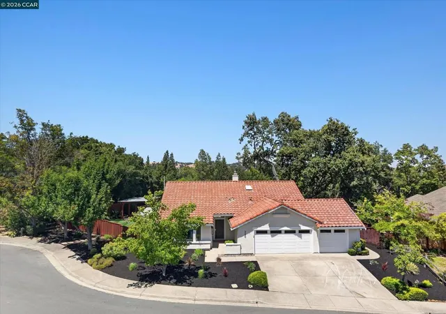 Homes for sale in Pleasant Hill, CA | 220 Briaridge Ct, Pleasant Hill, CA 94523 | MLS# 41141175