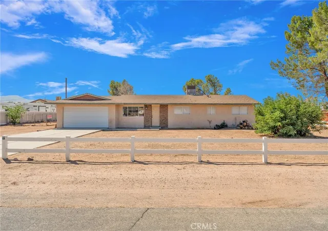 2nd image of 15075 Flathead Rd, Apple Valley, CA 92307 | MLS# HD26150551