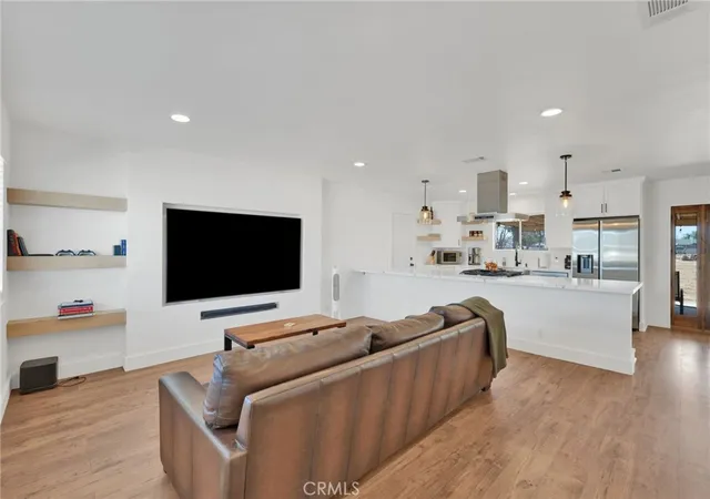 4th image of 15075 Flathead Rd, Apple Valley, CA 92307 | MLS# HD26150551