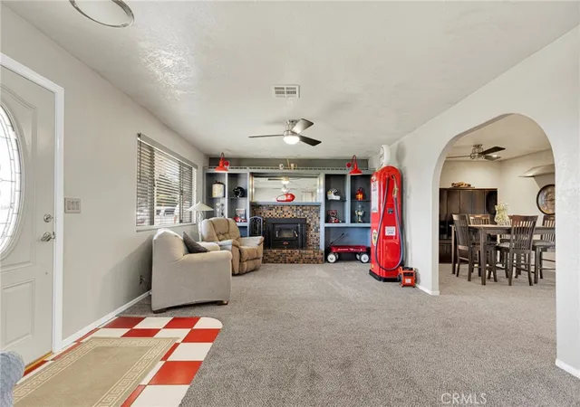 5th image of 11590 Peach, Hesperia, CA 92345 | MLS# HD26131665