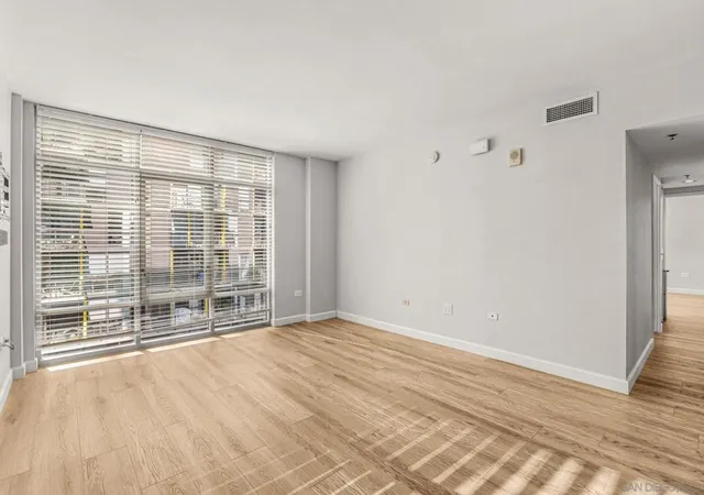 4th image of 425 W Beech St #805, San Diego, CA 92101 | MLS# 260016871SD