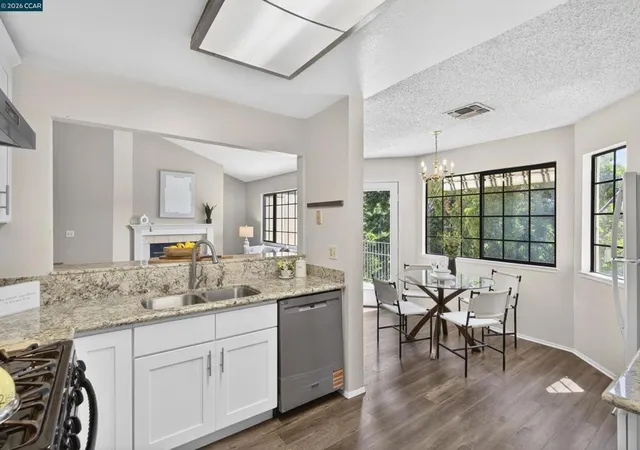 Homes for sale in San Ramon, CA | 246 Canyon Woods Way #C, San Ramon, CA 94582 | MLS# 41141187