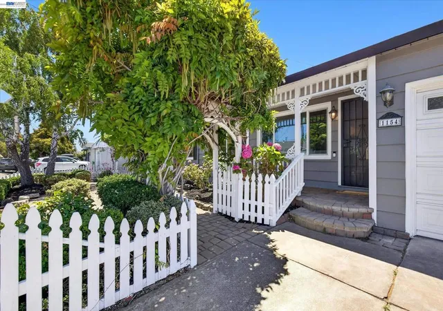 Homes for sale in San Leandro, CA | 1154 Avon Ave, San Leandro, CA 94579 | MLS# 41141194