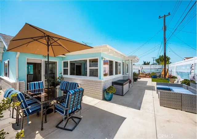 Photo 1 of Single family home for sale at 15732 Swan Ln, Huntington Beach, CA 92649 | MLS# PW26145337 | Listing updated on 2026-10-09