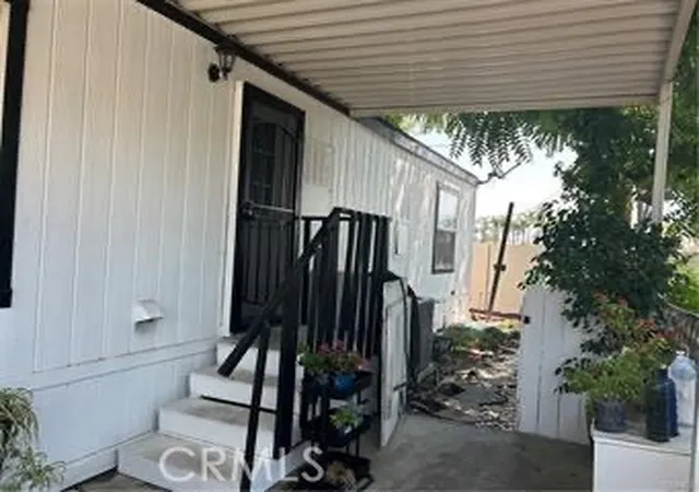 Photo 3 of Manufactured home for sale at 220 Elk St #149, Hemet, CA 92543 | MLS# SW26149593 | Listing updated on 2026-07-10