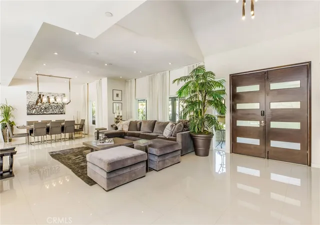 3rd image of 207 Saddlebow Rd, Bell Canyon, CA 91307 | MLS# SR26150140