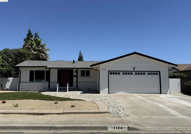 Homes for sale in Antioch, CA | 1124 Monterey Dr, Antioch, CA 94509 | MLS# 41141220
