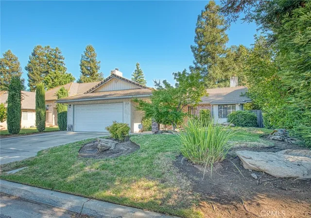 Homes for sale in Fresno, CA | 1751 E Brandon, Fresno, CA 93720 | MLS# FR26150733