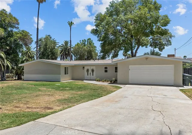 Photo 3 of Sale Pending at 2791 Mcallister, Riverside, CA 92503 | MLS# IV26150346 | Listing updated on 2026-09-24