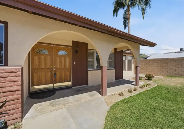 Homes for sale in Bakersfield, CA | 4305 Axminster, Bakersfield, CA 93307 | MLS# OC26150665