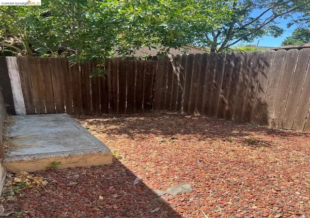 Homes for sale in Pittsburg, CA | 478 W 11th St, Pittsburg, CA 94565 | MLS# 41141233
