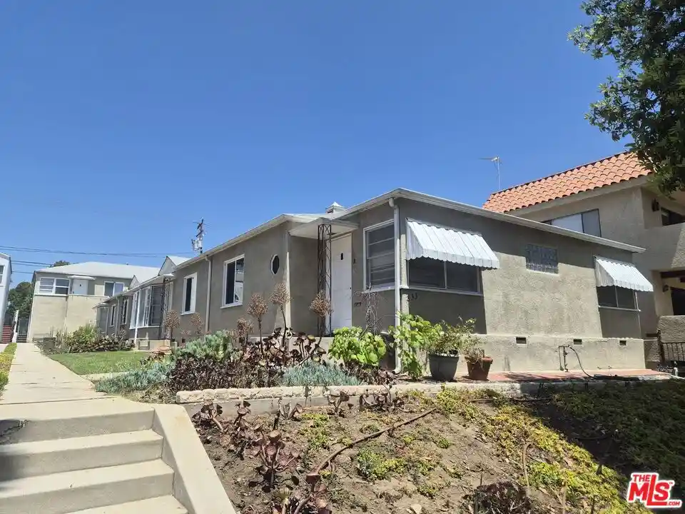 Photo 1 of Multi family home for sale at 833 16th Street #C, Santa Monica, CA 90403 | MLS# 26858097 | Listing updated on 2026-08-10