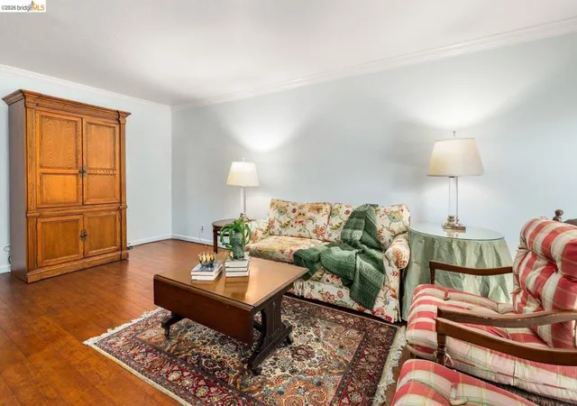 Listing Photo 5 - Condo for sale in building located at 551 Jean St, Oakland, CA 94610 - Unit #309
