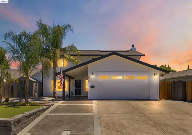 Photo 1 of Single family home for sale at 470 Edwards St, Winters, CA 95694 | MLS# 41141244 | Listing updated on 2026-09-17