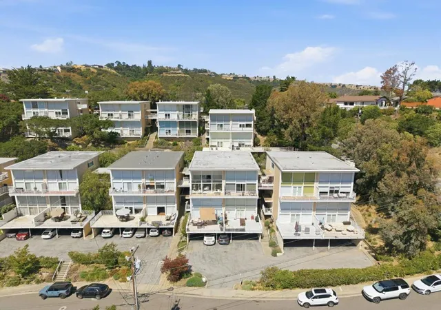 Homes for sale in San Carlos, CA | 402 Portofino Dr #3, San Carlos, CA 94070 | MLS# ML82053865