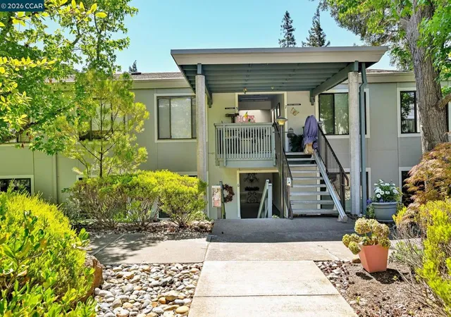 Photo 2 of Sale Pending at 3033 Golden Rain Rd #6, Walnut Creek, CA 94595 | MLS# 41141251 | Listing updated on 2026-09-12