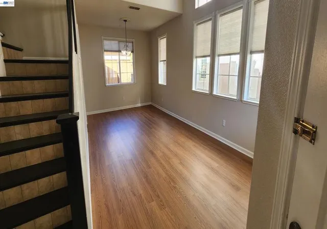 Photo 2 of Single family home for sale at 2042 Dahlia Cmn, Livermore, CA 94551 | MLS# 41141254 | Listing updated on 2026-10-10