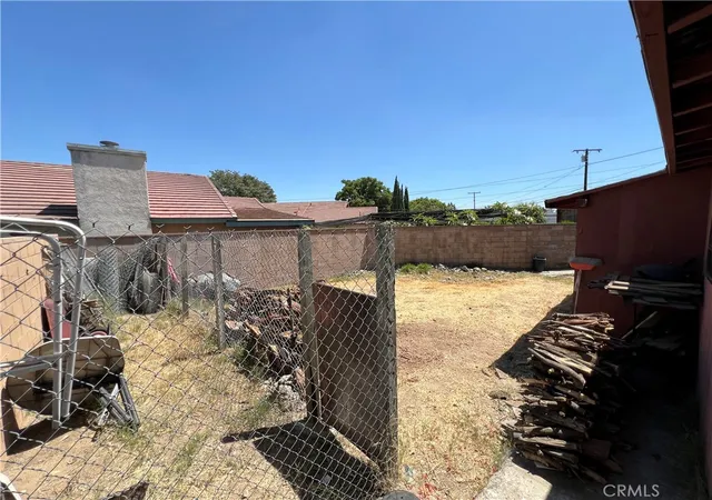 Homes for sale in Bloomington, CA | 10001 Vine St, Bloomington, CA 92316 | MLS# IV26144959