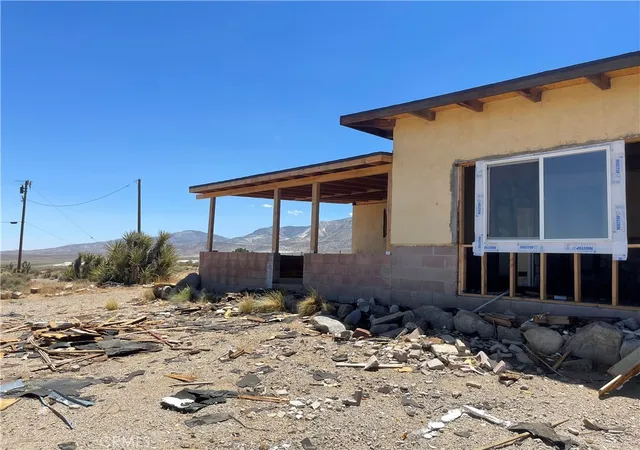 Homes for sale in Lucerne Valley, CA | 7362 Mesa Rd, Lucerne Valley, CA 92356 | MLS# OC26147836