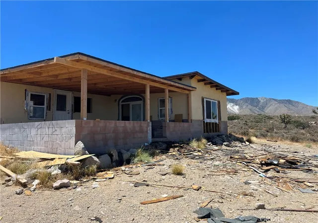 Homes for sale in Lucerne Valley, CA | 7362 Mesa Rd, Lucerne Valley, CA 92356 | MLS# OC26147836
