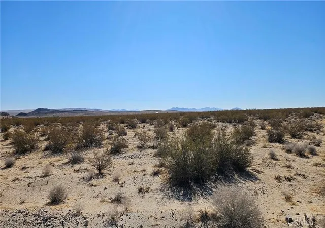 Homes for sale in Lucerne Valley, CA | 800 Green Rock Mine Rd Near, Lucerne Valley, CA 92356 | MLS# HD26150995